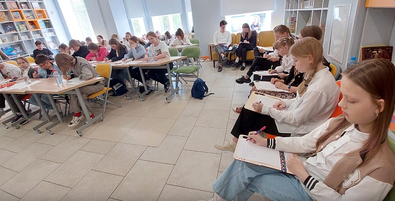 Пост-релиз об участии Российского книжного союза  в XVIII Санкт-Петербургском международном книжном салоне