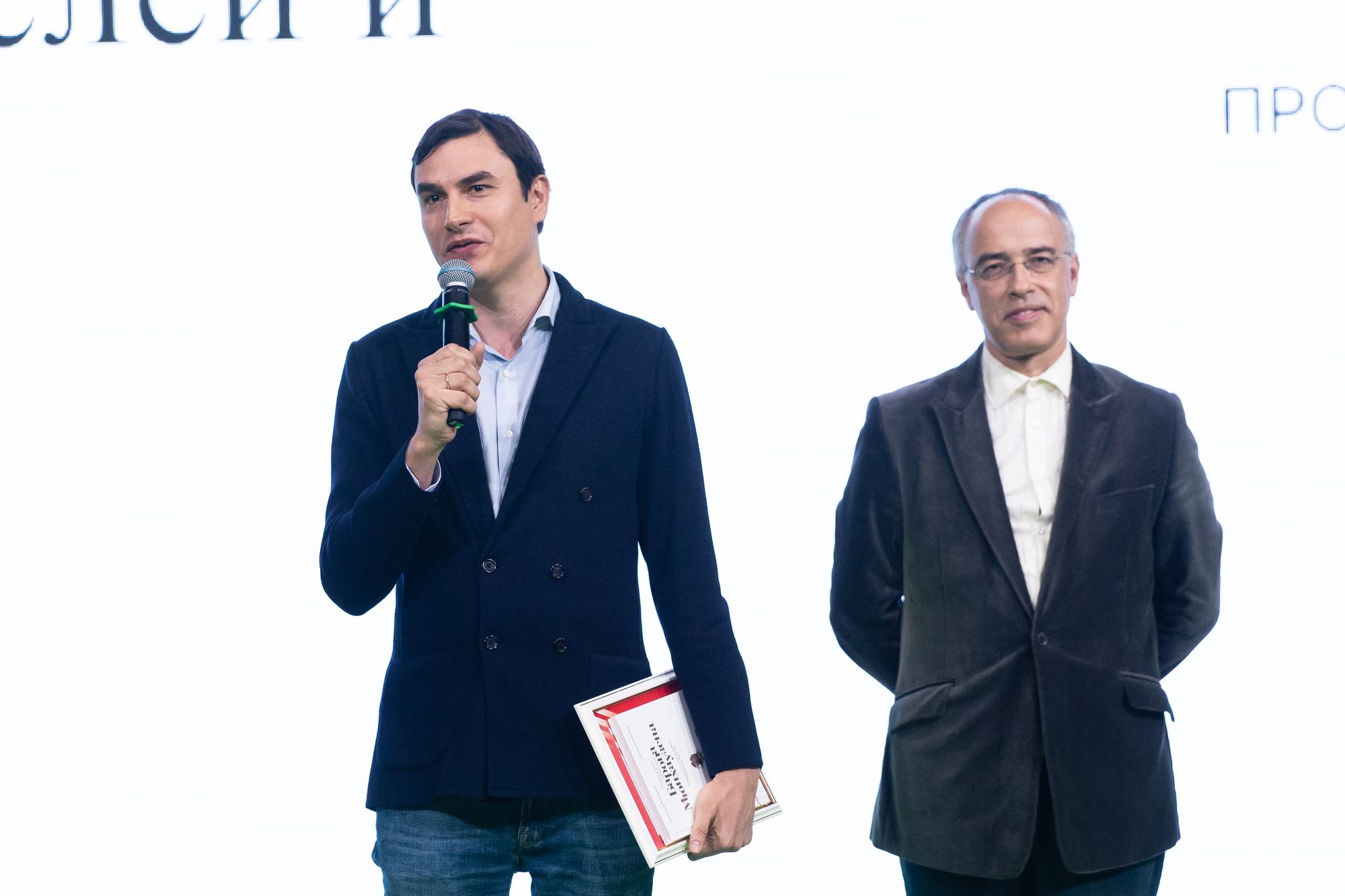 zw6yjz512.jpg