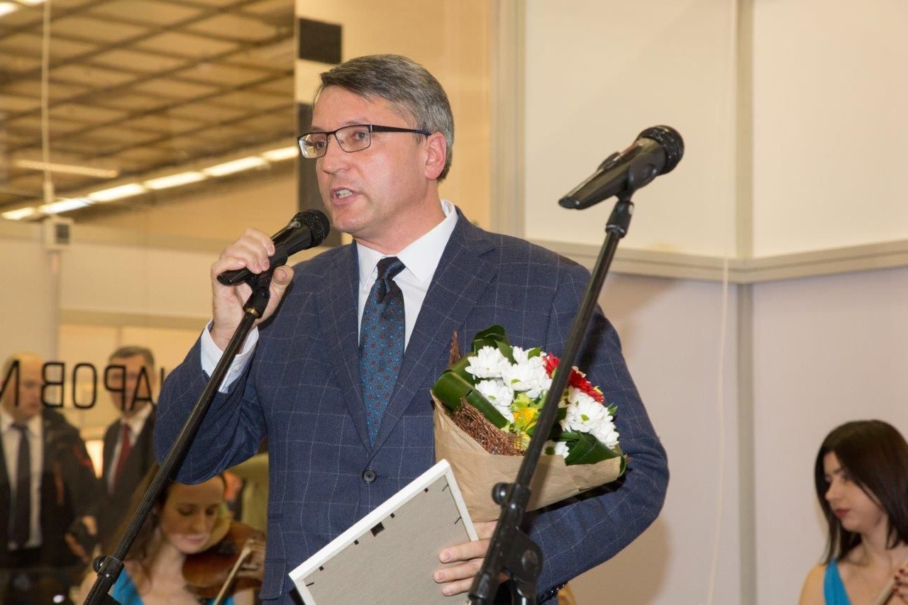 2016-12.jpg