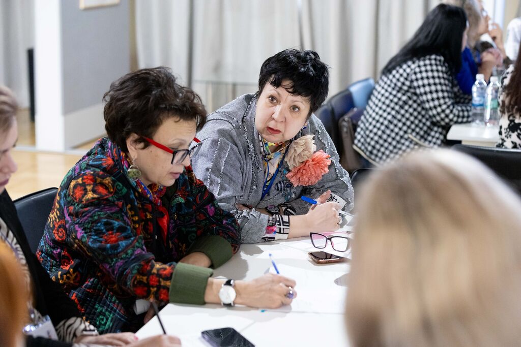 Образовательная программа «Креативные индустрии: перезагрузка книжной отрасли» (интеллектуальный партнер  - АНО «Креативный путь»), день 1-й (аудитория 315)