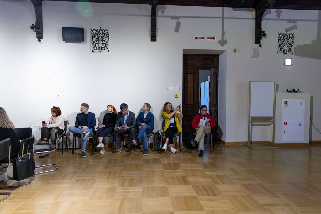 Образовательная программа «Креативные индустрии: перезагрузка книжной отрасли» (интеллектуальный партнер  - АНО «Креативный путь»), день 1-й (аудитория 315)