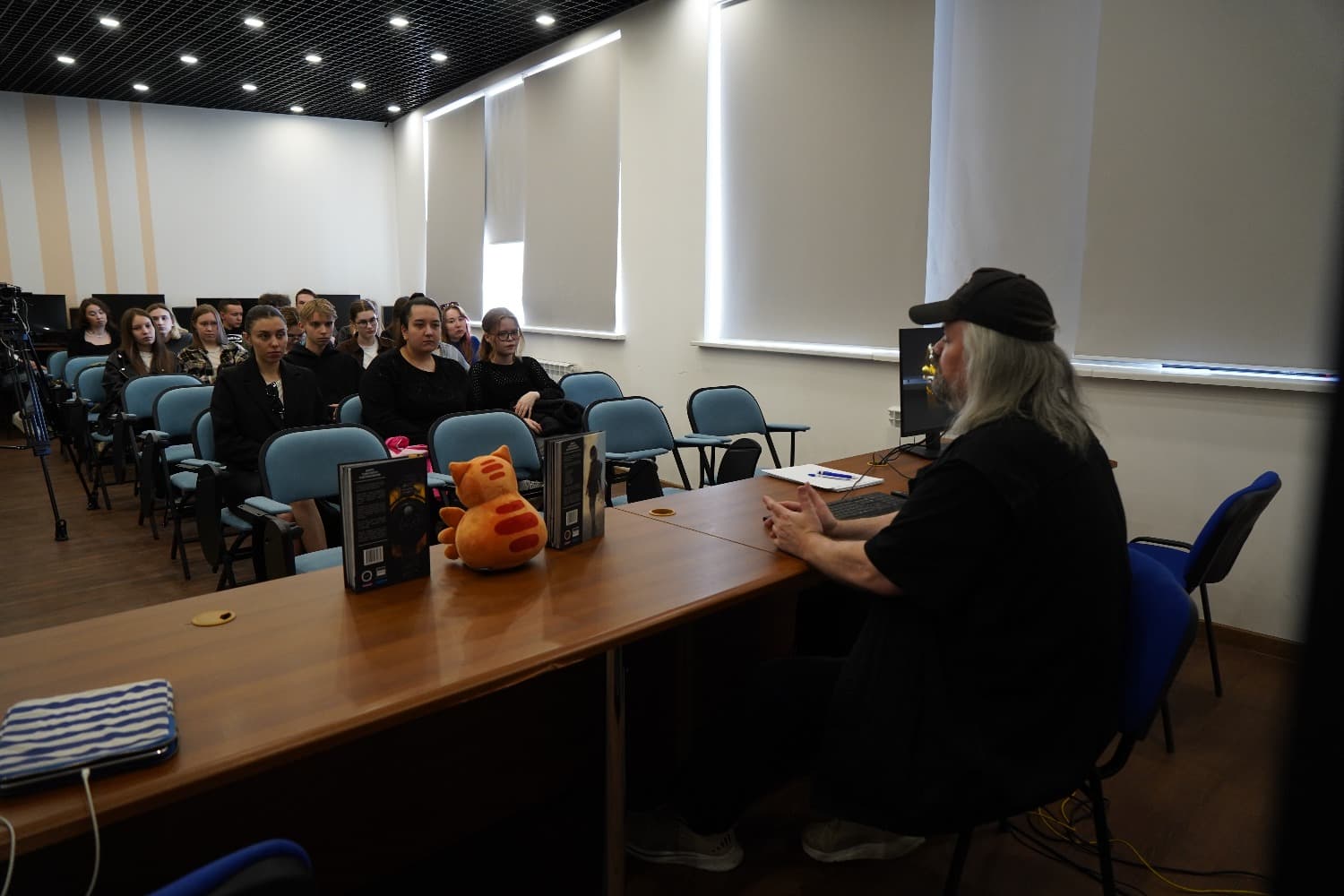 Трек 1. «Интерактивное кино своими руками» - лаборатория Егора Тулина. Образовательный трехдневный интенсив Московского политехнического университета для студентов Казанского (Приволжского) федерального университета