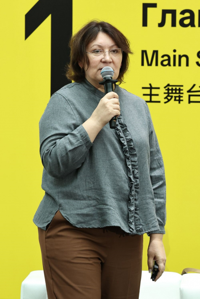 kasenova-mmkya26.jpg kasenova-mmkya26.jpg